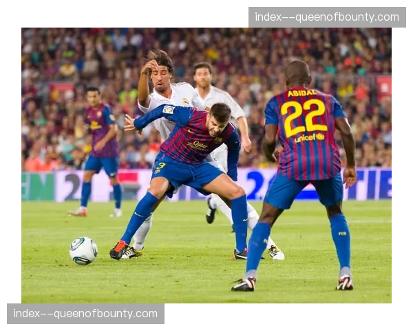 战术复盘:巴萨三中卫体系如何在客场零封劲敌 战术复盘:巴萨三中卫体系如何在客场零封劲敌