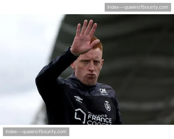 通讯：专访兰斯主帅斯蒂尔，谈青年军培养与赛季目标调整