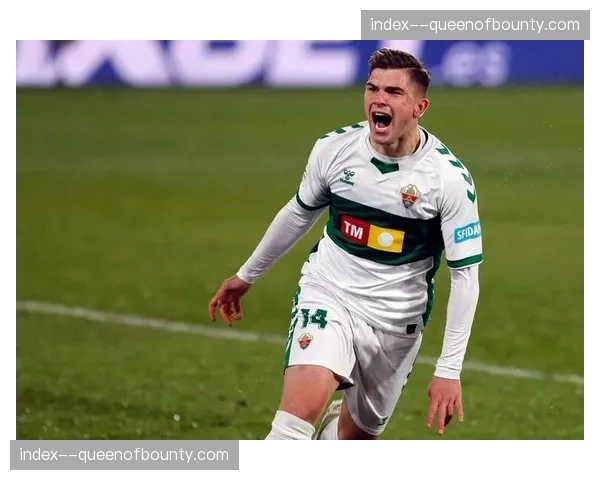 西甲联盟与科技公司达成合作,下赛季将引入AI越位实时投影技术 西甲联盟与科技公司达成合作,下赛季将引入AI越位实时投影技术